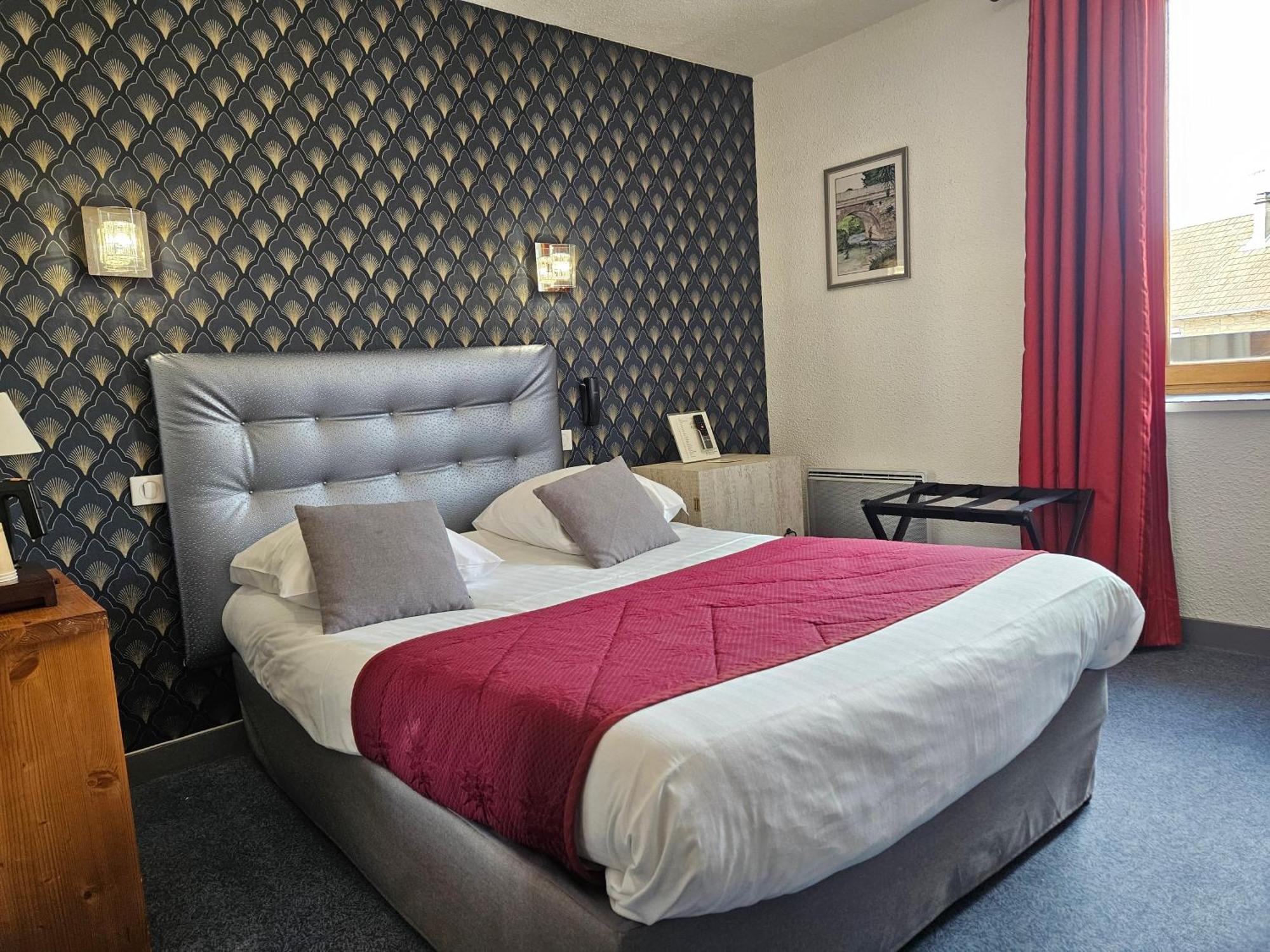 Le Val D'Amby Otel Hieres-Sur-Amby Dış mekan fotoğraf