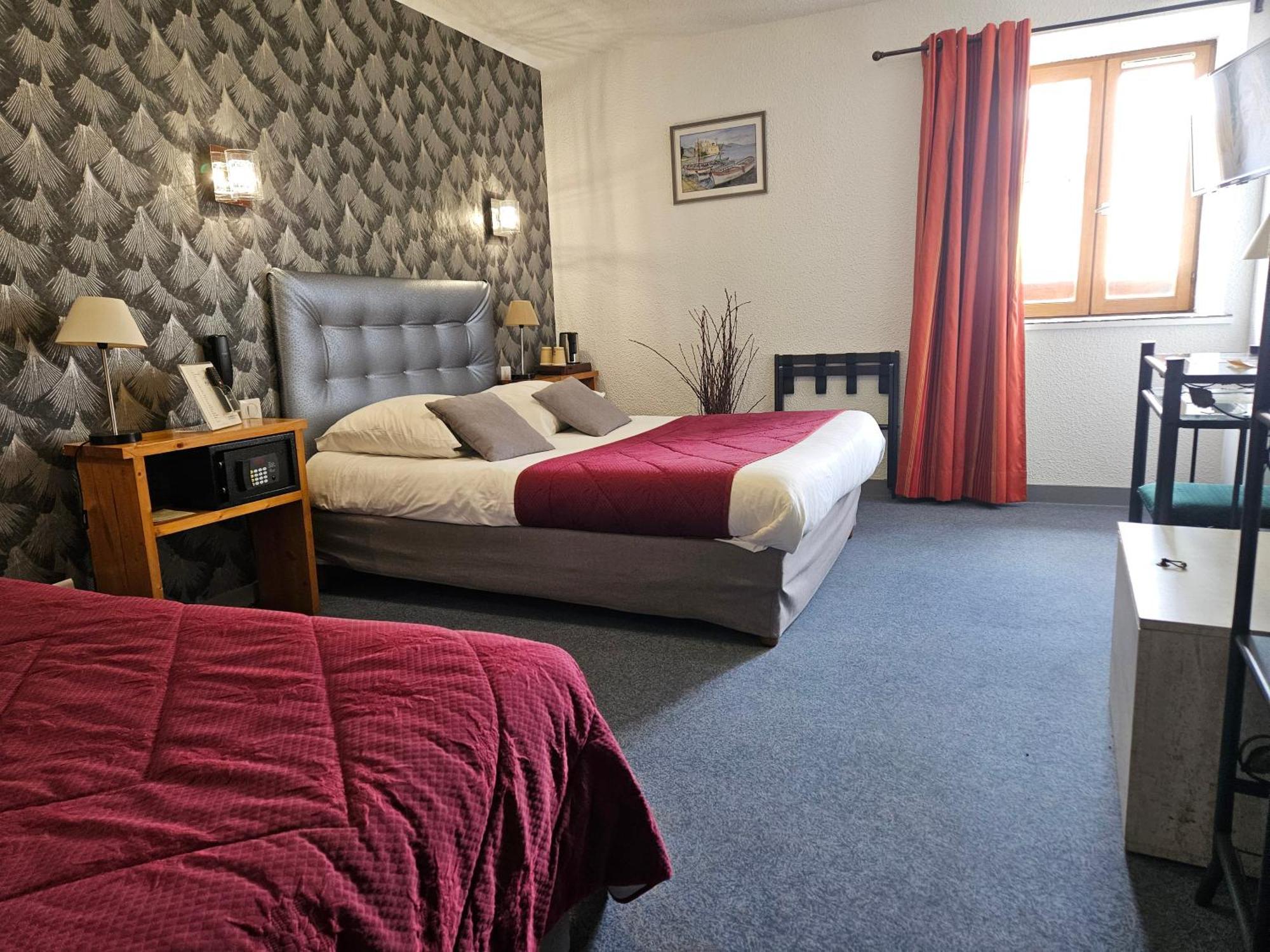 Le Val D'Amby Otel Hieres-Sur-Amby Dış mekan fotoğraf