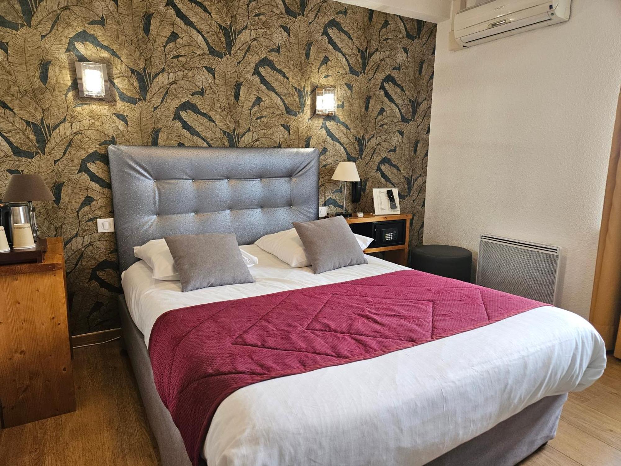 Le Val D'Amby Otel Hieres-Sur-Amby Dış mekan fotoğraf